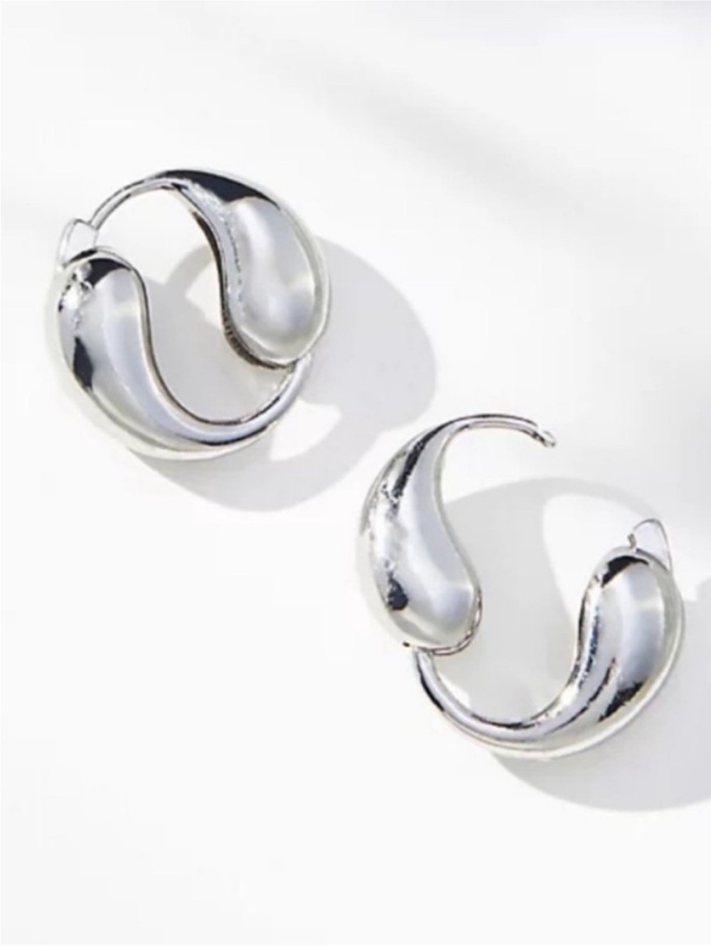 New! Silver Water Drop Huggie Earrings (2001) NWOT